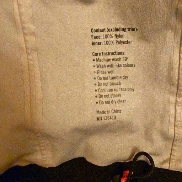 Rapha Core Rainjacket - Picture 11 of 11